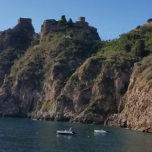 Caccia , Santa Teresa Di Riva Italia